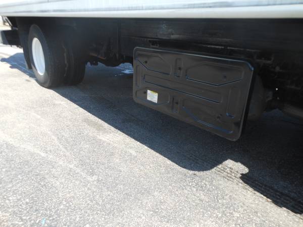 2014 Isuzu Npr HD 16' box truck w/lift gate only 59,000 miles LQQK!! for sale in Lincoln, RI – photo 17