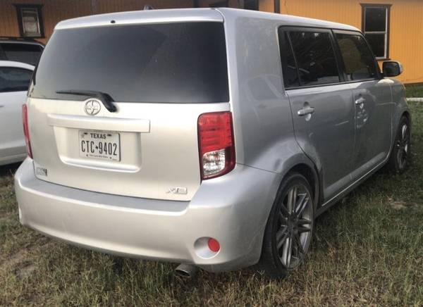 2011 Scion XB clean title for sale in Mission, TX – photo 2