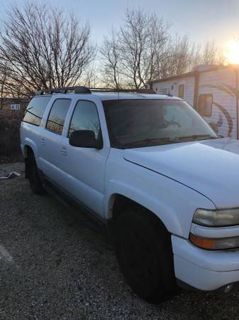 2002 Z71 Chevy Suburban - cars & trucks - by owner - vehicle... for sale in Lake In The Hills, IL – photo 4