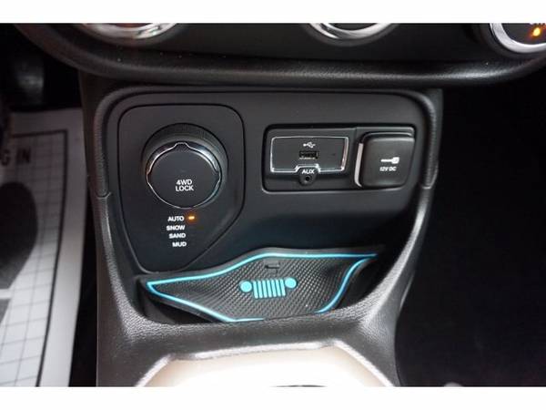 2016 Jeep Renegade Limited - cars & trucks - by dealer - vehicle... for sale in Brownsville, TN – photo 21
