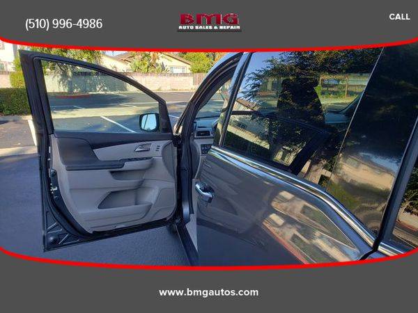 2011 Honda Odyssey Touring Minivan 4D for sale in Fremont, CA – photo 7