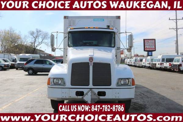 2002 KENWORTH T300 COMMERCIAL TRUCK HUGE SPACE DRW 891722 - cars & for sale in Chicago, WI – photo 2