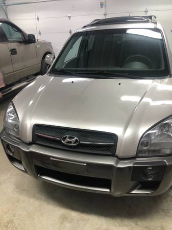 2005 Hyundai Tucson - cars & trucks - by owner - vehicle automotive... for sale in Clarksville, TN – photo 4