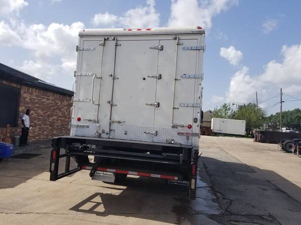2008 INTERNATIONAL 4500 DT466 Auto 18' Reefer Box Lift Gate... for sale in Houston, TX – photo 4