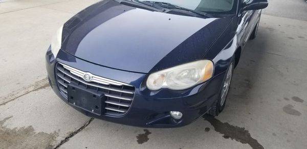 2004 CHRYSLER SEBRING LIMITED EZ FINANCING AVAILABLE for sale in Springfield, IL – photo 2