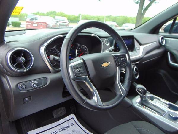 2020 Chevy Blazer LT AWD ( Mileage: 16, 331! - - by for sale in Devine, TX – photo 4