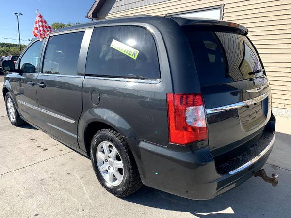 2012 Chrysler Town & Country 4dr Wgn Touring - cars & trucks - by... for sale in Chesaning, MI – photo 5