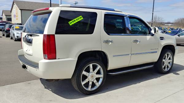 2007 Cadillac Escalade AWD 4dr for sale in Chesaning, MI – photo 4