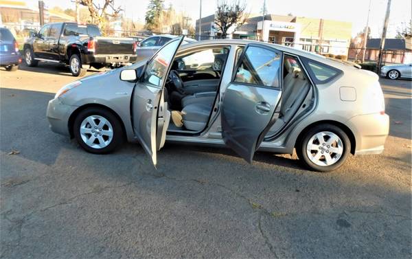 2007 Toyota Prius *60 MPG 143K* CALL/TEXT - cars & trucks - by... for sale in Portland, OR – photo 9