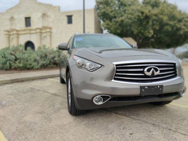 2016 INFINITY QX70 - cars & trucks - by dealer - vehicle automotive... for sale in San Antonio, TX – photo 2
