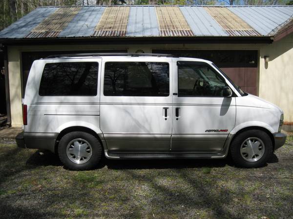 2002 Chevrolet Astro AWD Van, Very Low Miles & Clean! - cars & for sale in Pratts, VA – photo 7