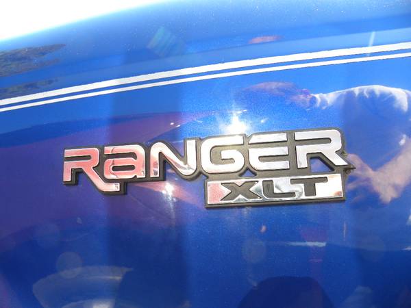 2004 FORD RANGER XLT CANOPY 5-SPEED .... LOW MILES ....GAS SAVER ... for sale in Kirkland, WA – photo 16