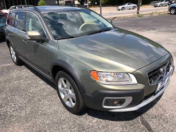 LIKE BRAND NEW! 2010 Volvo XC70 AWD Wagon 3.2L Loaded Moonroof... for sale in Austin, TX – photo 6