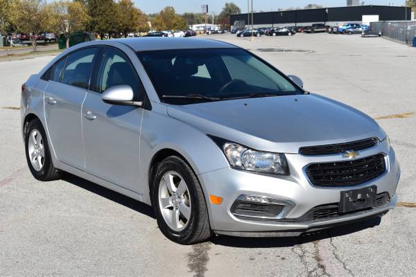 2016 Chevrolet Cruze Limited LT ***88K MILES ONLY** - cars & trucks... for sale in Omaha, IA – photo 4