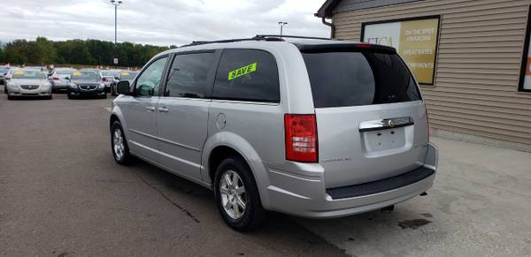 FAMILY RIDE!! 2009 Chrysler Town & Country 4dr Wgn Touring for sale in Chesaning, MI – photo 6