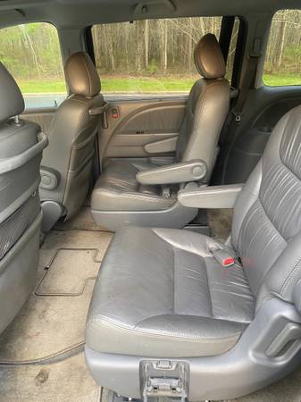2006 Honda Odyssey sunroof leather - - by dealer for sale in Laurel, District Of Columbia – photo 7
