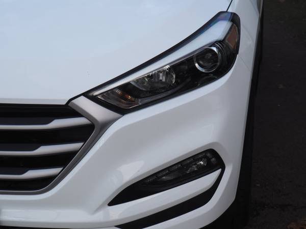 2017 Hyundai Tucson SE - cars & trucks - by dealer - vehicle... for sale in Beaverton, OR – photo 11