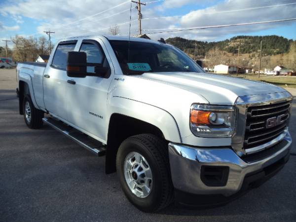2016 GMC Sierra 2500HD Crew Cab 6.0L V8 4x4, low miles - cars &... for sale in sturgis, WY – photo 3