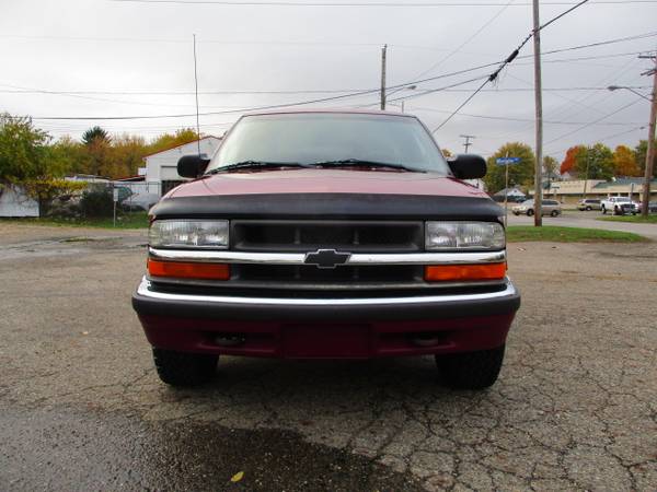 2001 Chevrolet S10 Blazer 2 Door 4x4 - cars & trucks - by dealer -... for sale in Canton, OH – photo 2