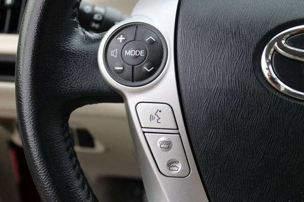 2013 Toyota Prius v Five Navigation, Backup camera, Bluetooth,... for sale in Everett, WA – photo 10