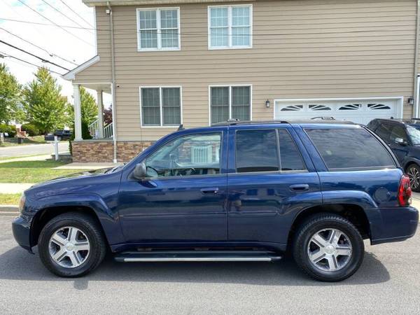 2007 Chevy Trailblazer LT - cars & trucks - by owner - vehicle... for sale in Clifton, NJ – photo 2