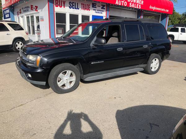 2003 CHEV TRAILBLAZER -3 RD ROW -DVD/TV LADY OWNED AC LOADED MUST GO for sale in Anderson, IN