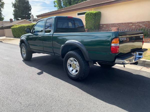 Toyota Tacoma pre runner extra cab v6 auto trans for sale in Valley Village, CA – photo 3