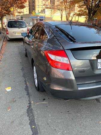 HONDA CROSSTOUR 2012 EXL - cars & trucks - by owner - vehicle... for sale in Sunnyside, NY – photo 5
