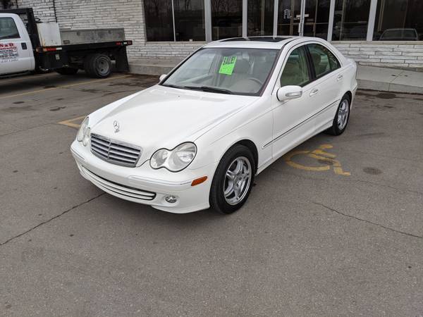 2005 Mercedes C240 - - by dealer - vehicle automotive for sale in Evansdale, IA – photo 2