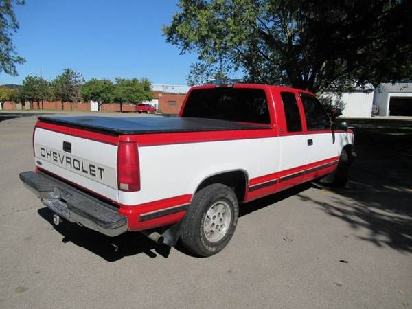 1995 Chevrolet C/K 1500 Series C1500 Silverado 2dr Extended Cab SB for sale in Bloomington, IL – photo 6