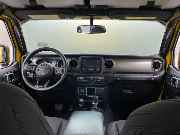2018 Jeep Wrangler Unlimited All New Sport SUV 4D suv Yellow for sale in Chicago, IL – photo 21