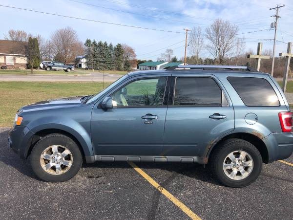 2011 Ford Escape Limited-$4000 - cars & trucks - by owner - vehicle... for sale in Cadillac, MI – photo 6