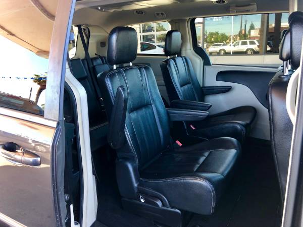 ** 2016 CHRYSLER TOWN AND COUNTRY ** PRICE DROP for sale in Anderson, CA – photo 10