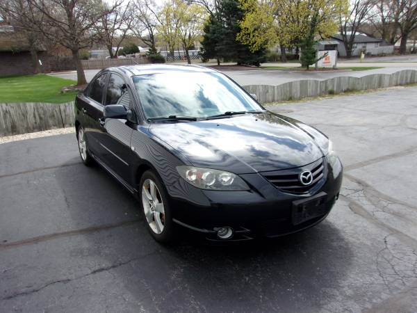 2006 Mazda 3 4DR S - sporty LQQKING ride - GAS SAVER - nice - LOADED for sale in Loves Park, IL – photo 2