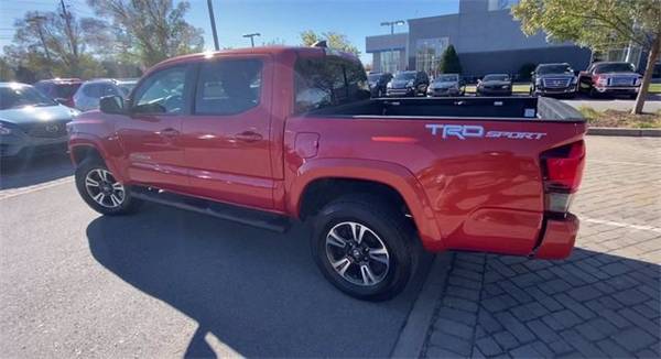 2018 Toyota Tacoma pickup - - by dealer - vehicle for sale in Murfreesboro, TN – photo 7