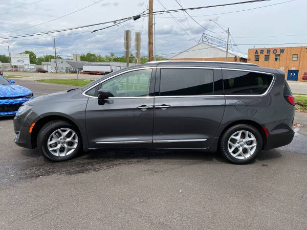 2018 CHRYSLER PACIFICA TOURING L 4DR MINI VAN - - by for sale in Springfield, IL – photo 7