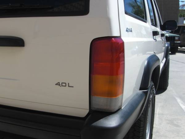 1998 JEEP CHEROKEE SPORT 4.0L 4WD, SUPER CLEAN, JUST SERVICED !!!! for sale in El Cajon, CA – photo 9