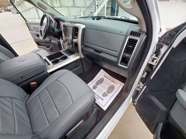 2014 Ram 1500 Quad Cab SLT Pickup 4D 6 1/3 ft 4WD V6, Turbo EcoDsl,... for sale in Hillsboro, IL – photo 20