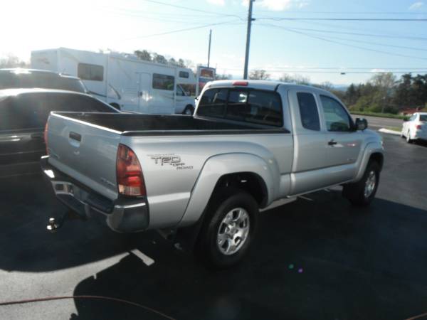 2005 Toyota Tacoma SR5 4x4 Access Cab - - by dealer for sale in Maryville, TN – photo 5