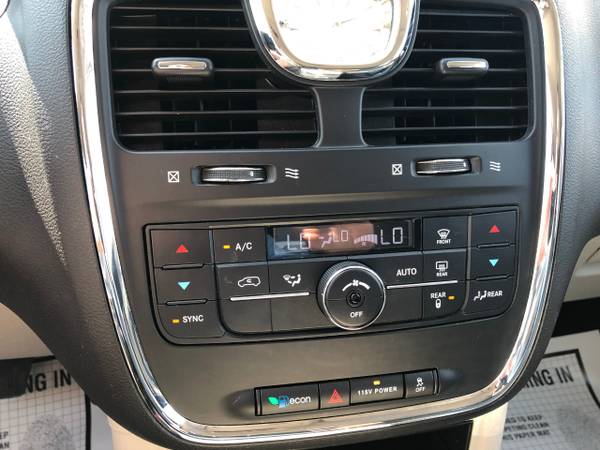 2016 Chrysler Town Country 4dr Wgn Touring - - by for sale in Other, KY – photo 23