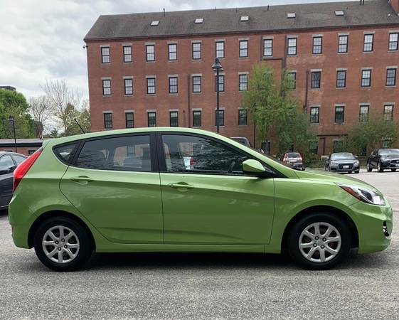 2012 Hyundai Accent Hatchback 4 Cylinder Automatic for sale in Pawtucket, RI – photo 10