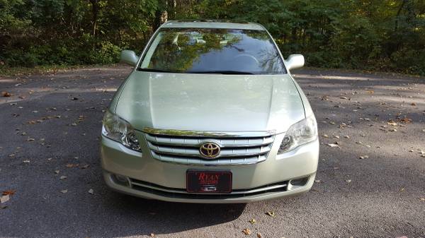 2005 Toyota Avalon (ONLY 90,404 MILES) for sale in Warsaw, IN – photo 7