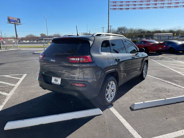 2017 Jeep Cherokee Latitude FWD - - by dealer for sale in San Antonio, TX – photo 5