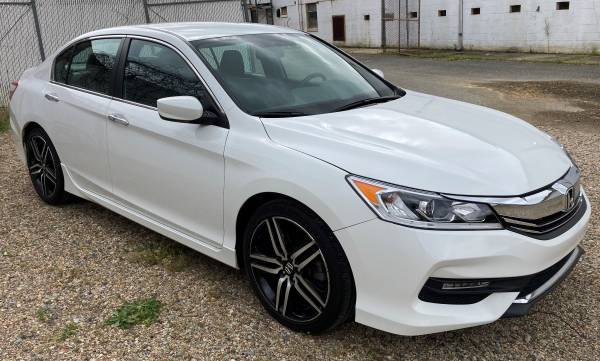 2017 Honda Accord Sport automatic CVT 22K MILES Warranty - cars & for sale in Capitol Heights, District Of Columbia – photo 6