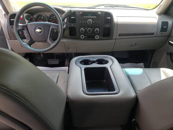 2010 CHEVROLET SILVERADO 2500 - - by dealer - vehicle for sale in Lawton, IA – photo 19
