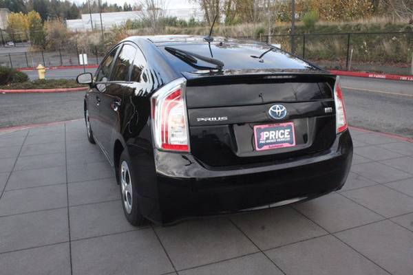 2014 Toyota Prius Four SKU:E1829051 Hatchback - cars & trucks - by... for sale in Bellevue, WA – photo 7