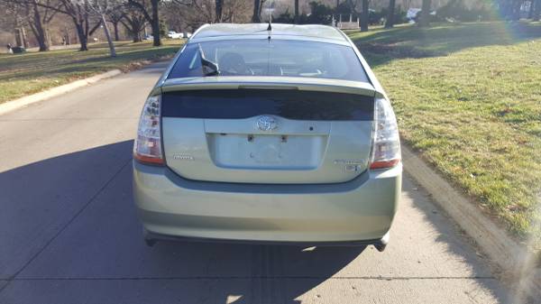 2007 Toyota Prius Hybrid **136k - Miles** - LOADED ! Ready for XMAS!... for sale in Omaha, NE – photo 5