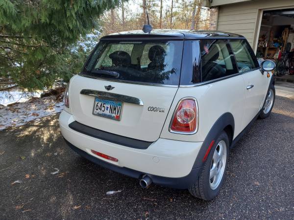 2011 Mini Cooper Hardtop - cars & trucks - by owner - vehicle... for sale in Afton, MN – photo 2