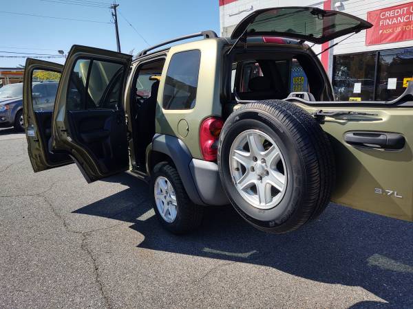 2003 JEEP LIBERTY THIS IS A FLAT TOWABLE - - by dealer for sale in Kennewick, WA – photo 14