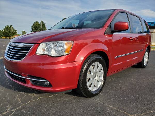 2014 Chrysler Town & Country Touring for sale in Richmond, OH